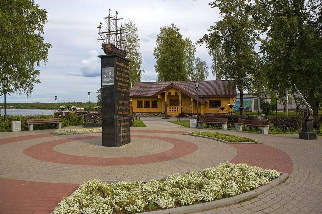 Автобус Санкт-Петербург — Лодейное Поле
